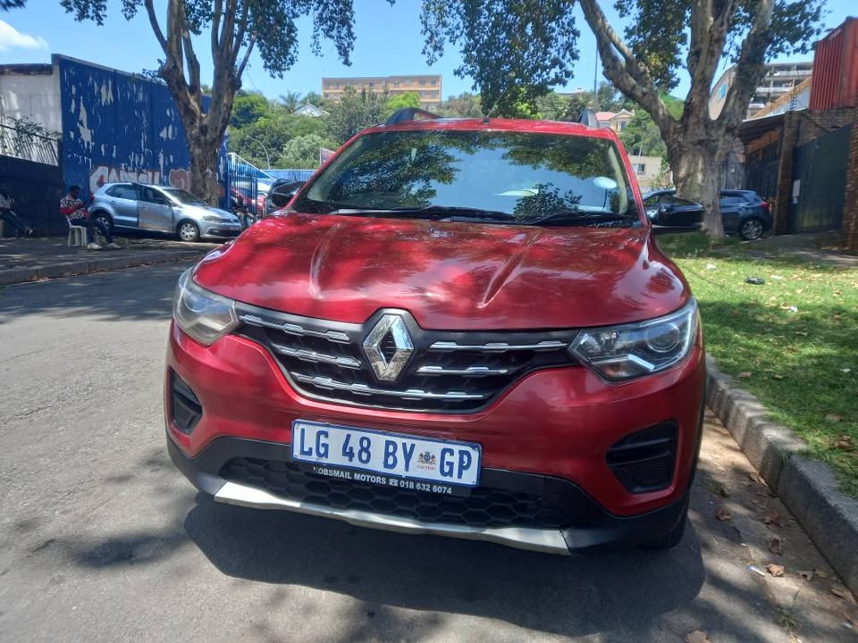 2022 Renault Triber 1.0 Manual Petrol, Red, 97000kms