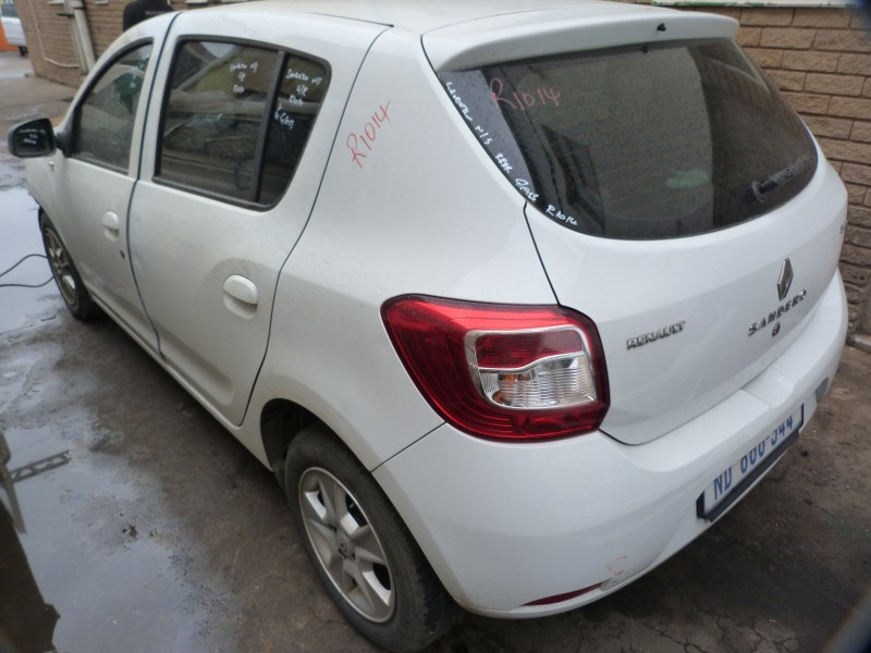 Renault Sandero 900T Dynamique - 2014 SPARES - Private Seller Renault Sandero 900T Dynamique - 2014 SPARES - Private Seller