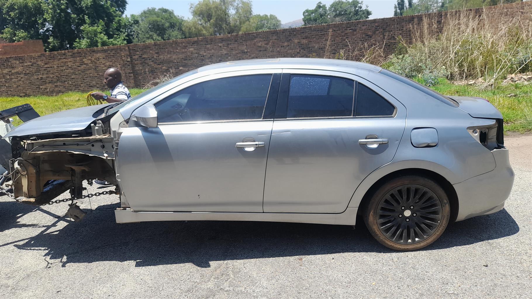 Suzuki Kizashi 2012 Stripping or selling as it is - Private Seller