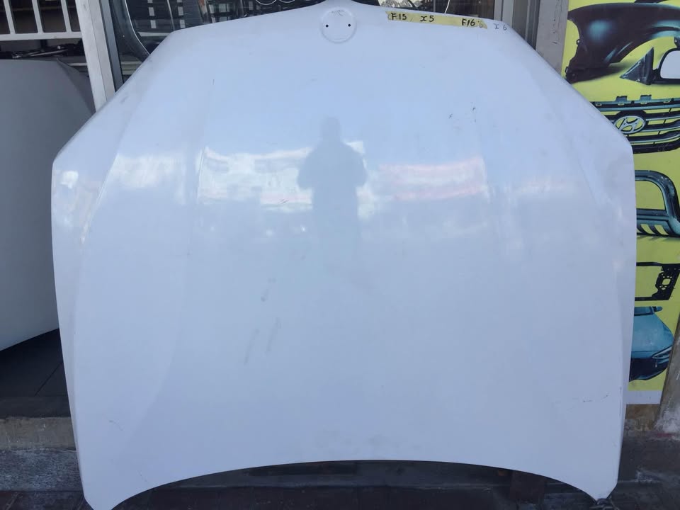 BMW X6 f16 bonnet for sell in good condition nice and clean - Private Seller