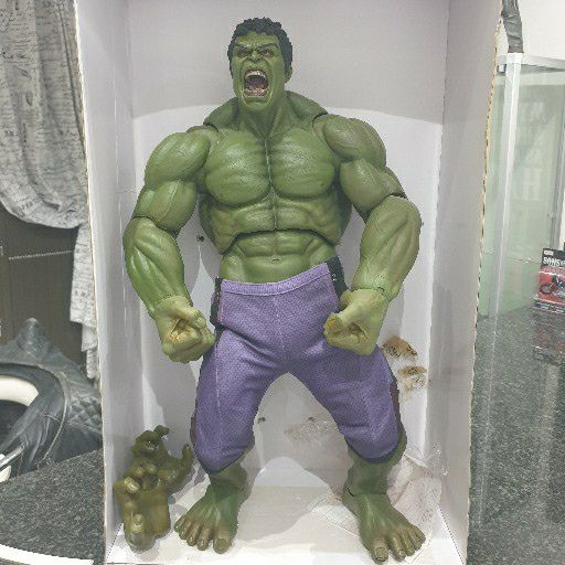 neca hulk figure