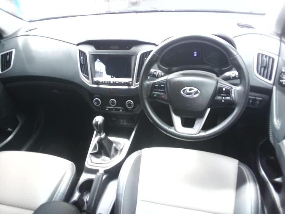 2018 HYUNDAI CRETA 1.6 PETROL MANUAL WHITE COLOR SIDE STEPS BULL BAR ,TOWBAR REVERSE CAMERA REVERSE