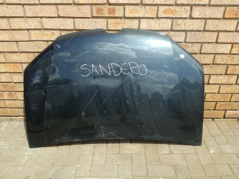 Renault Sandero Bonnet - Private Seller Renault Sandero Bonnet - Private Seller