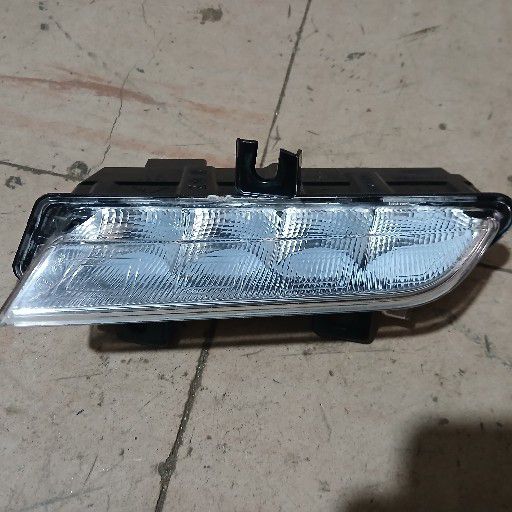 Renault Clio 4 foglight - Private Seller Renault Clio 4 foglight - Private Seller