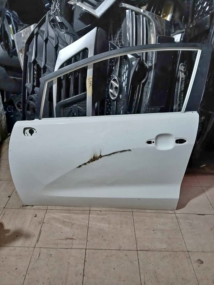 Kia rio door - Private Seller Kia rio door - Private Seller