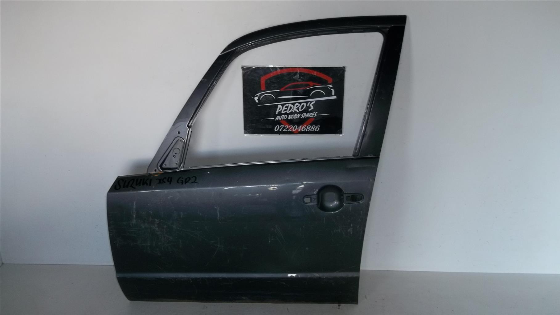 Suzuki SX4 left front door - Private Seller Suzuki SX4 left front door - Private Seller