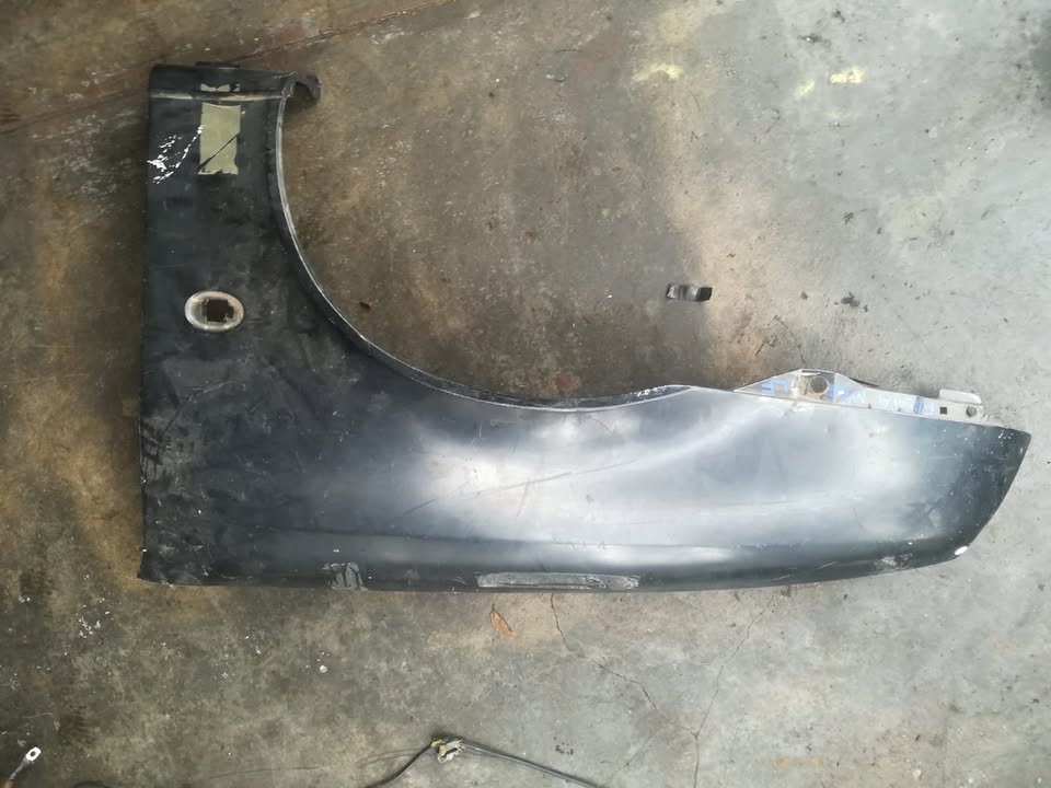 FORD FIESTA MK2 LEFT FRONT FENDER - Private Seller FORD FIESTA MK2 LEFT FRONT FENDER - Private Seller