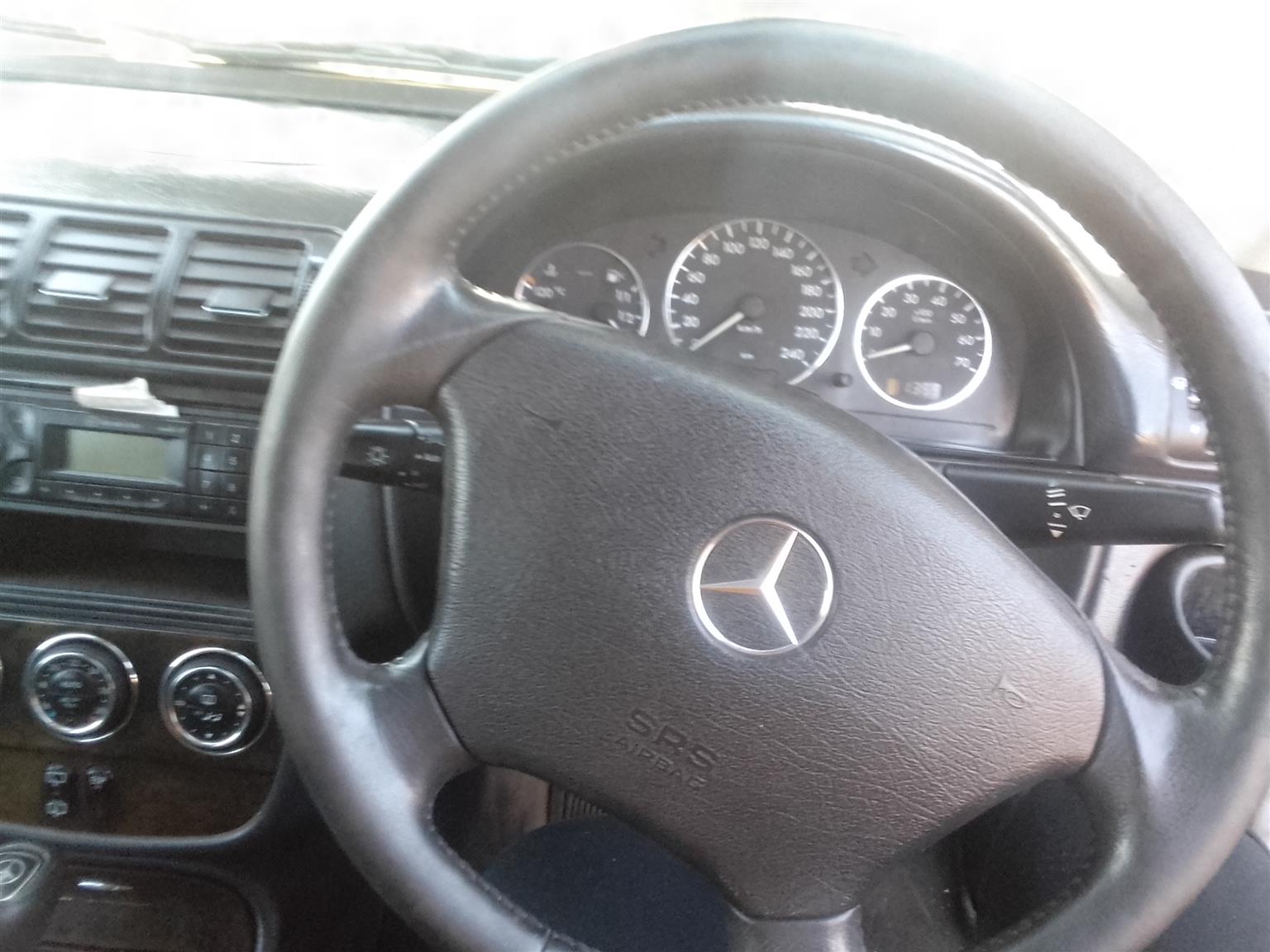Car Mercedes Benz mL 350