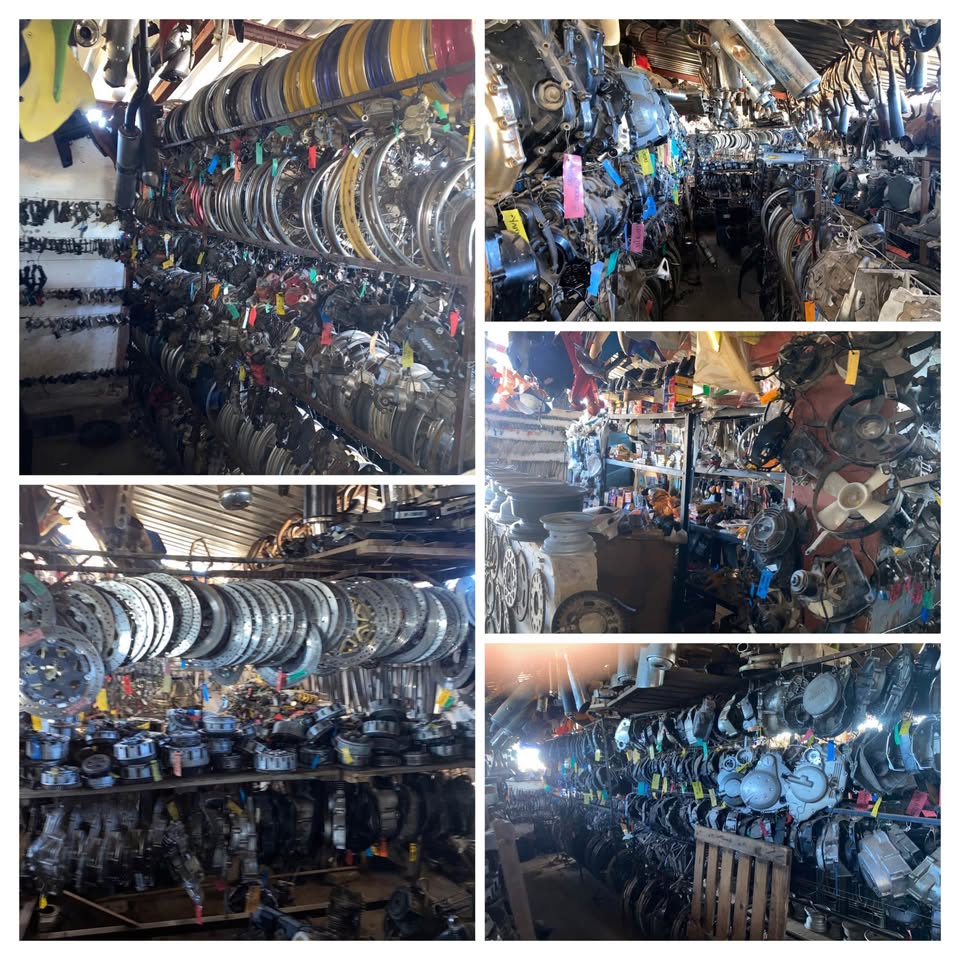 Suzuki RMZ 450. Meyerton bike scrapyard new and secondhand spares. Andre call or whatsapp - Private Seller