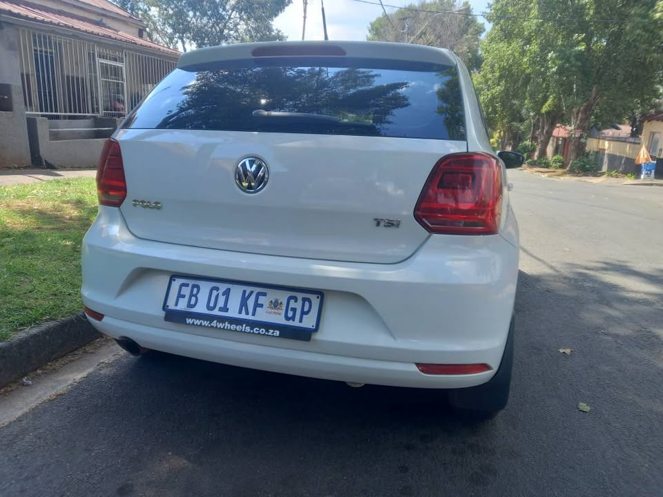 2017 VW POLO 6 Tsi 1.2 Petrol, Manual Transmission, White Color, Mileage 100000kms,