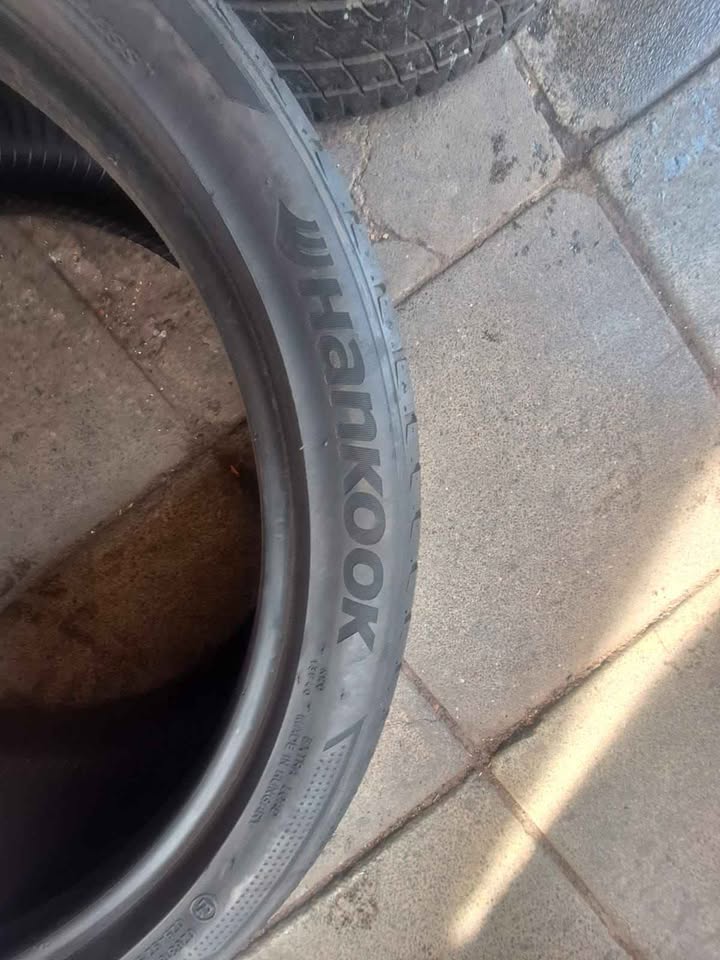 2 X 225/40/18 Hankook tyres for sell - Private Seller 2 X 225/40/18 Hankook tyres for sell - Private Seller