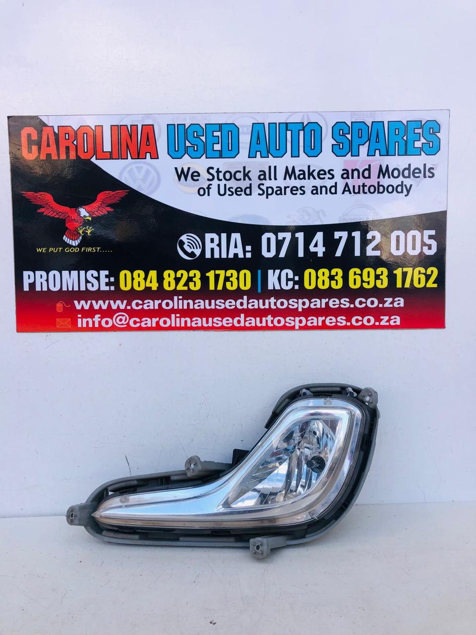 Hyundai Accent left side foglight with bracket - Private Seller