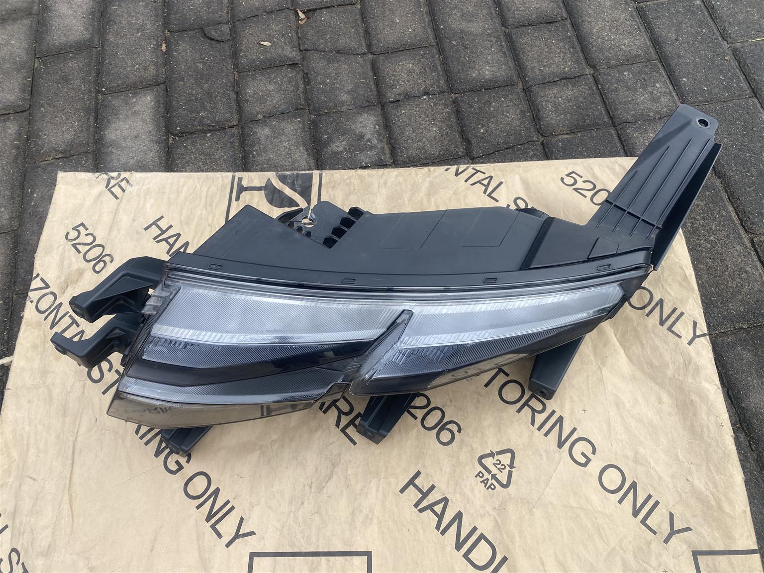 2023 HYUNDAI CRETA LED HEADLIGHT LEFT SIDE FOR SALE. IN PRISTINE CONDITION - Private Seller 2023 HYUNDAI CRETA LED HEADLIGHT LEFT SIDE FOR SALE. IN PRISTINE CONDITION - Private Seller