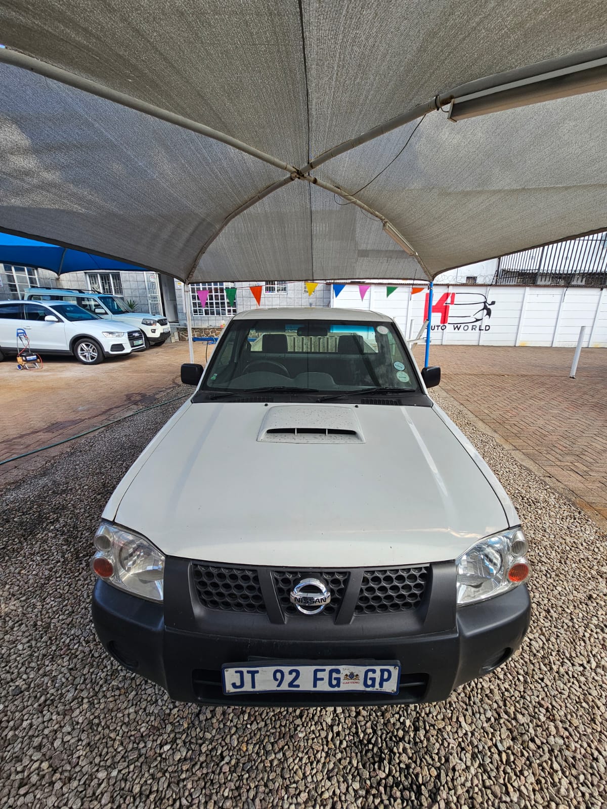 2020 NISSAN NP 300 2.5 TDI SC LWB(nissan)(2.5 TDI)