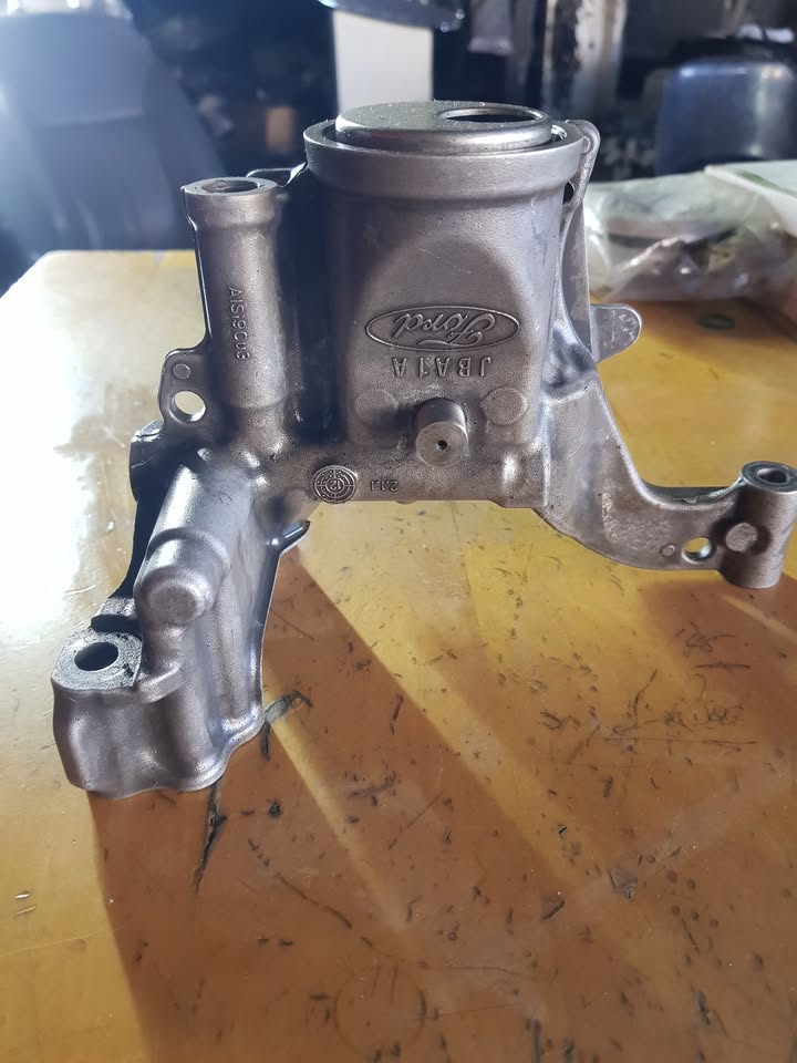 Ford Fiesta 1.0L Oil pump - Private Seller Ford Fiesta 1.0L Oil pump - Private Seller
