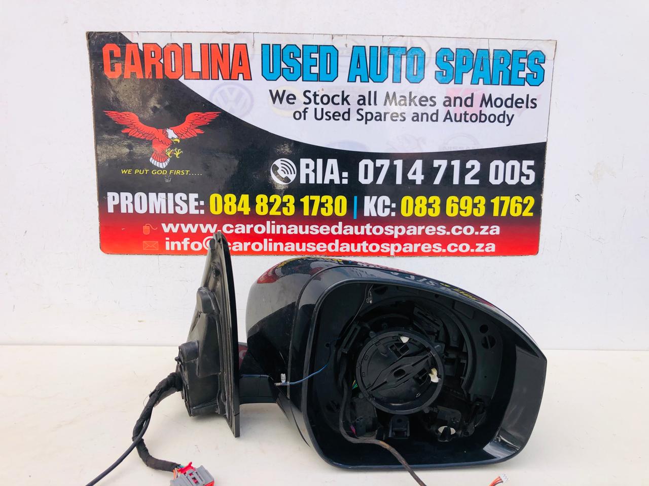 Range Rover Sport, Vogue and Discovery side electronic mirror with indicator - Private Seller Range Rover Sport, Vogue and Discovery side electronic mirror with indicator - Private Seller