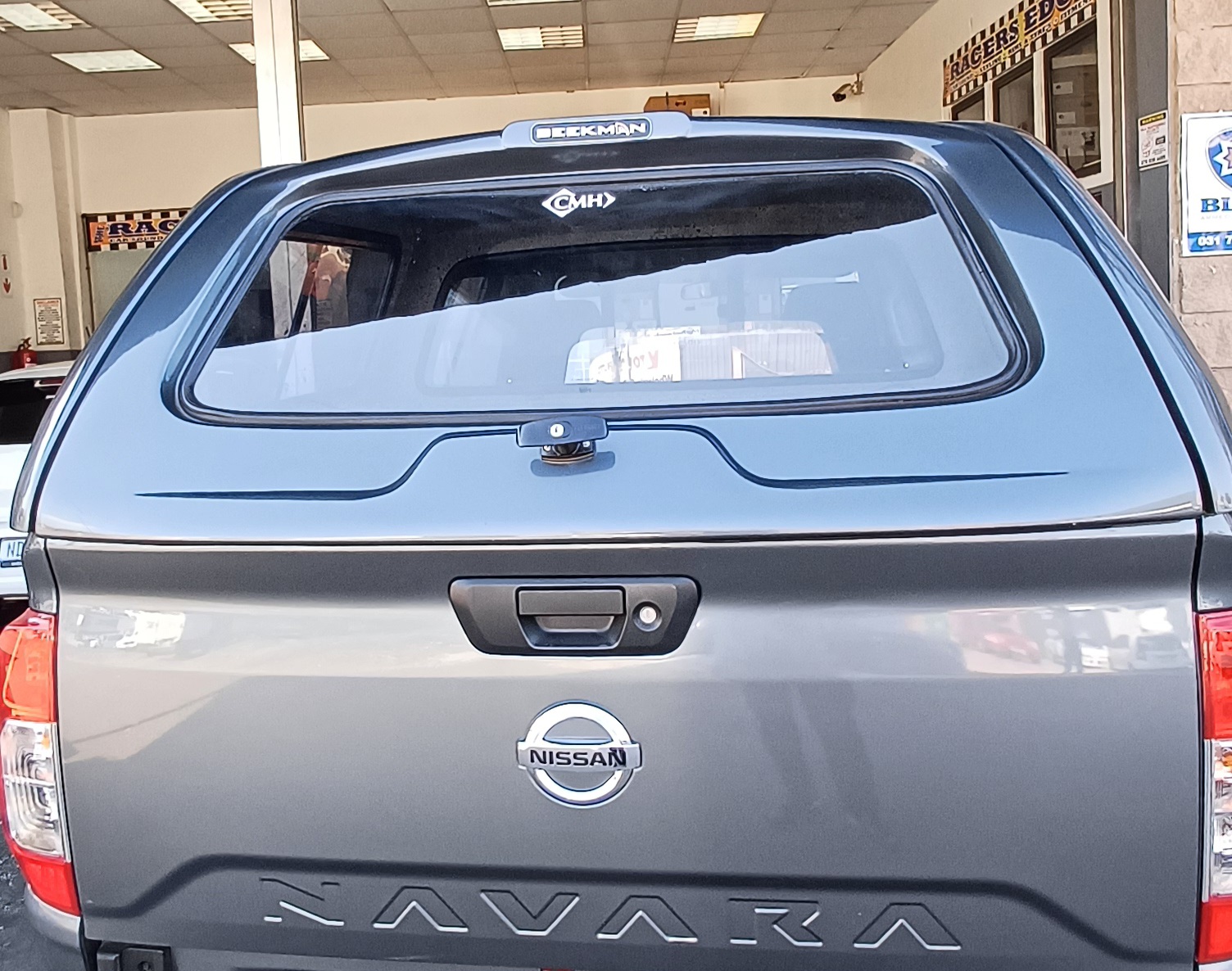 BEEKMAN CANOPY FOR SALE - NISSAN NAVARA D23 - Private Seller BEEKMAN CANOPY FOR SALE - NISSAN NAVARA D23 - Private Seller