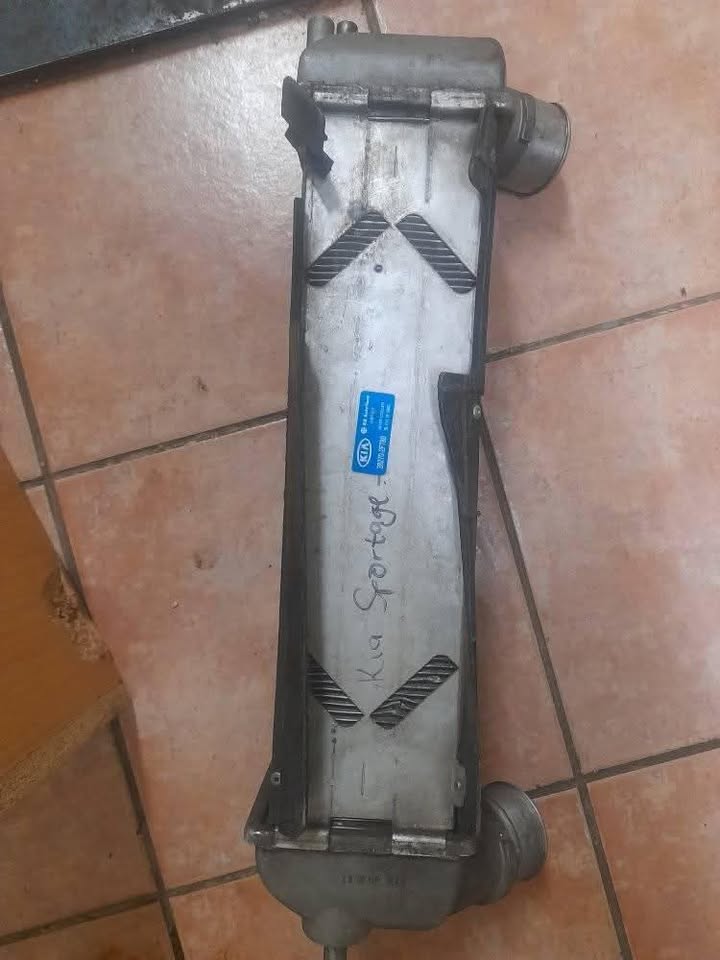 KIA SPORTAGE INTERCOOLER - Private Seller KIA SPORTAGE INTERCOOLER - Private Seller