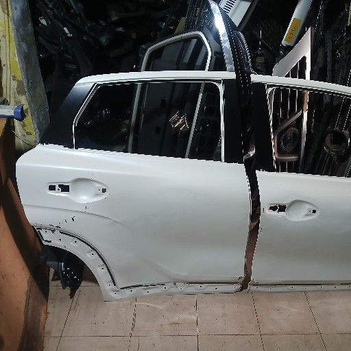 Toyota startlet cross door - Private Seller