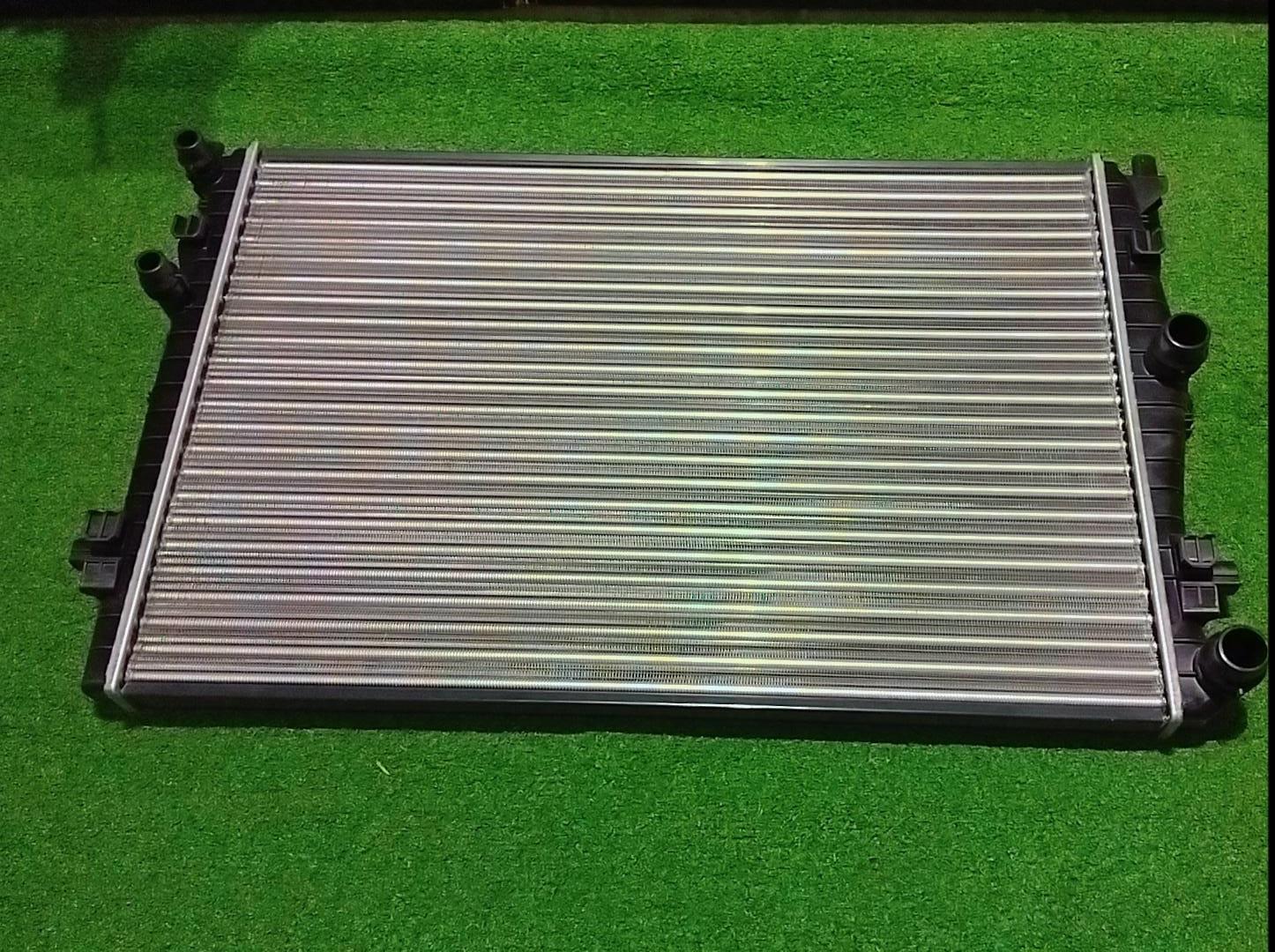 VW POLO 8 RADIATOR - Private Seller VW POLO 8 RADIATOR - Private Seller