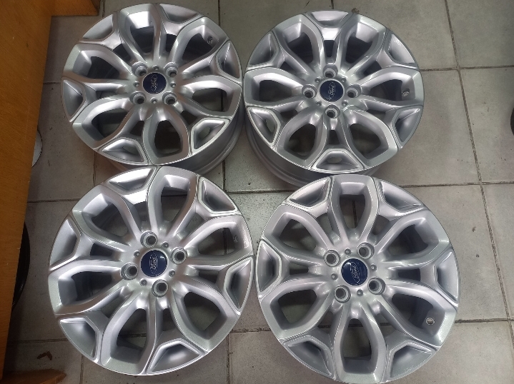 Ford ecosport mags size 16 set originals - Private Seller