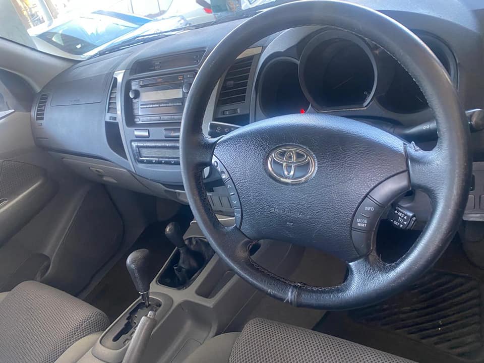 2011 TOYOTA HILUX 3.0D4D 4X4 DOUBLE CAB AUTOMATIC