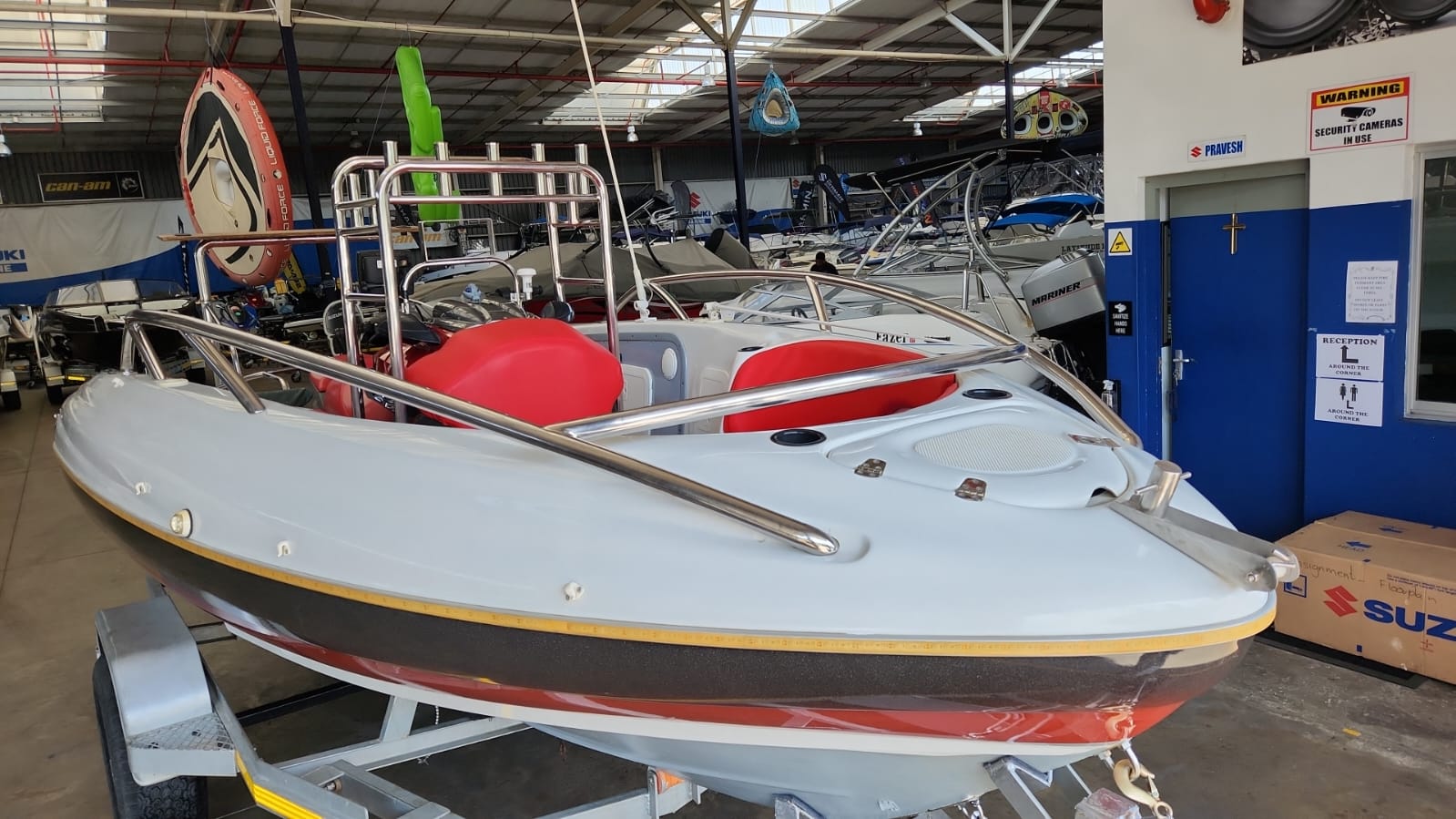 YAMAHA 1800 HOC JET BOAT
