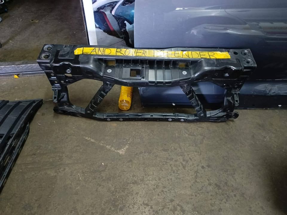 Land rover Defender cradle - Private Seller