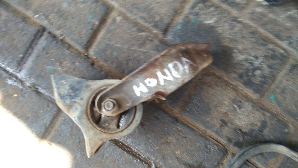 HONDA BALLADE MOUNTING WITH BRACKET FOR SALE - Private Seller HONDA BALLADE MOUNTING WITH BRACKET FOR SALE - Private Seller