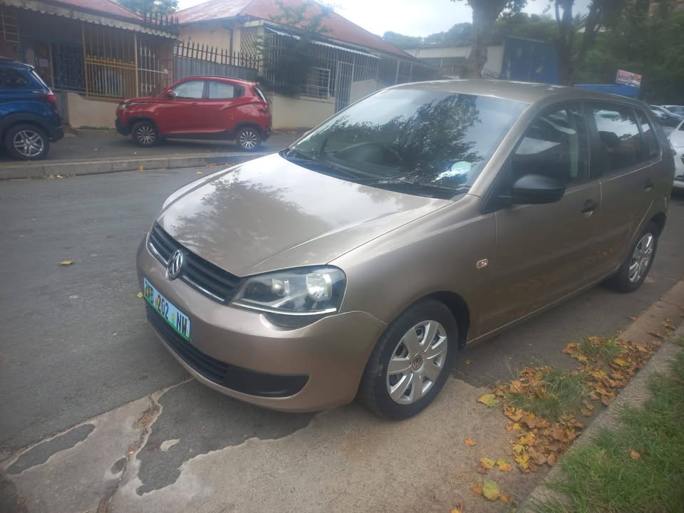 2017 VW POLO VIVO HATCHBACK 1.4 Engine Petrol, Manual, Gold Color, Mileage 85000km
