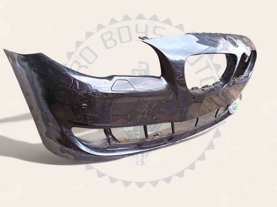 BMW F10 5 SERIES FRONT BUMPER AVAILABLE FOR SALE - Private Seller BMW F10 5 SERIES FRONT BUMPER AVAILABLE FOR SALE - Private Seller