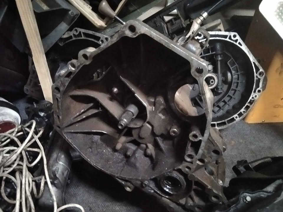 Toyota Tazz Conquest Gearbox 2E - Private Seller