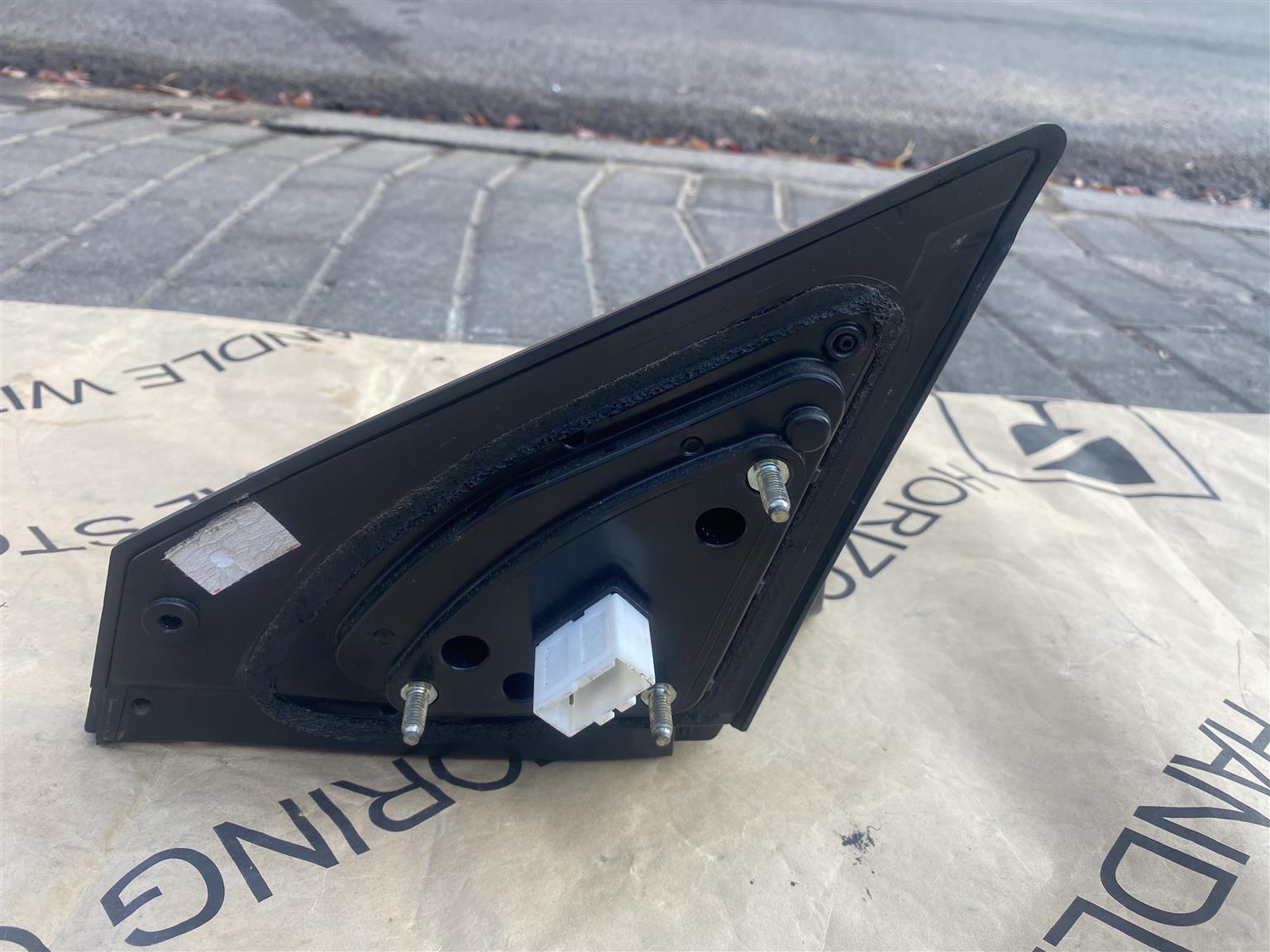 2019 HYUNDAI ELANTRA ELECTRONIC AUTO-FOLD DOOR MIRROR RIGHT SIDE FOR SALE - Private Seller