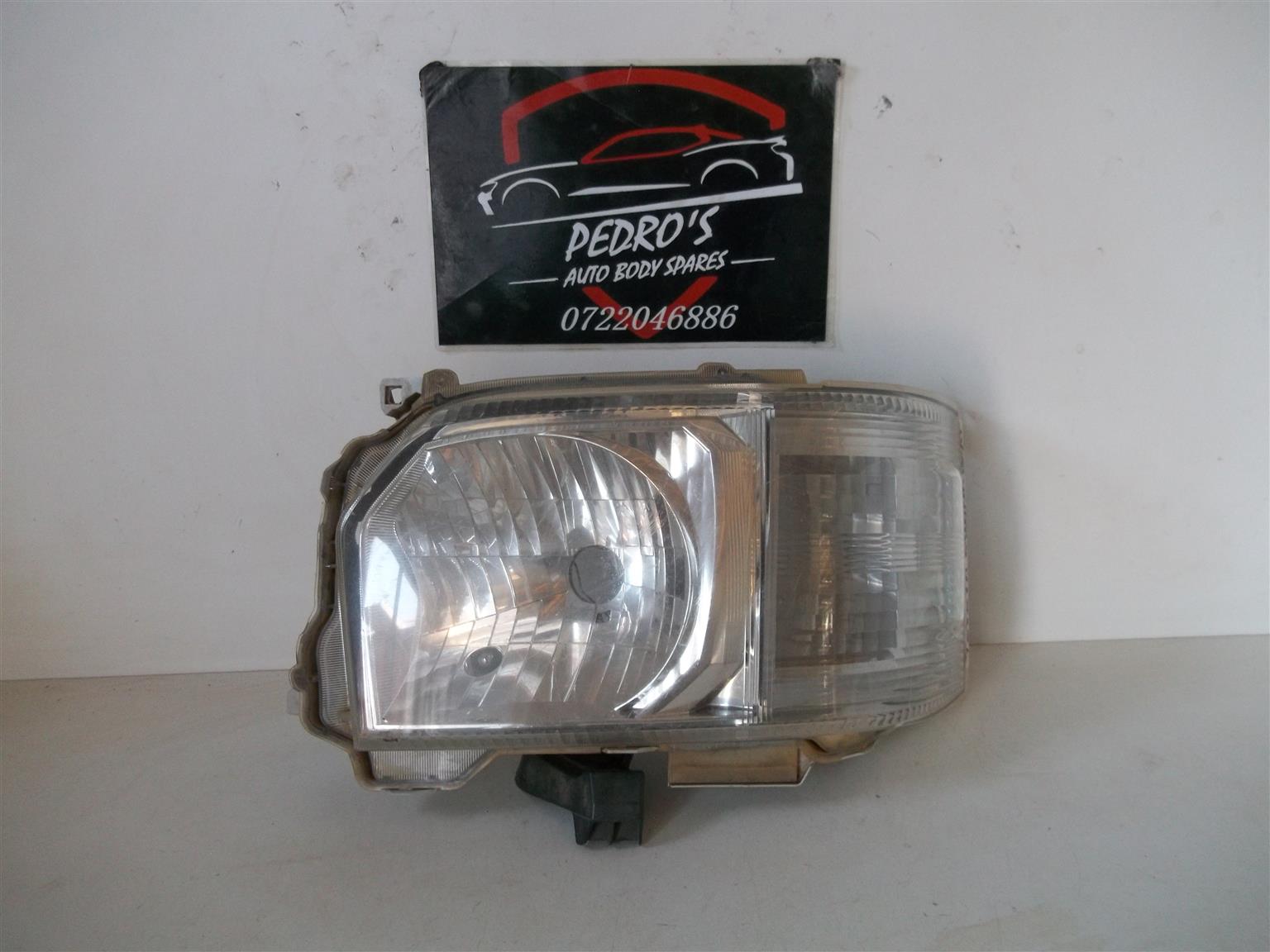 Toyota Quantum '14-'19 left headlight - Private Seller Toyota Quantum '14-'19 left headlight - Private Seller