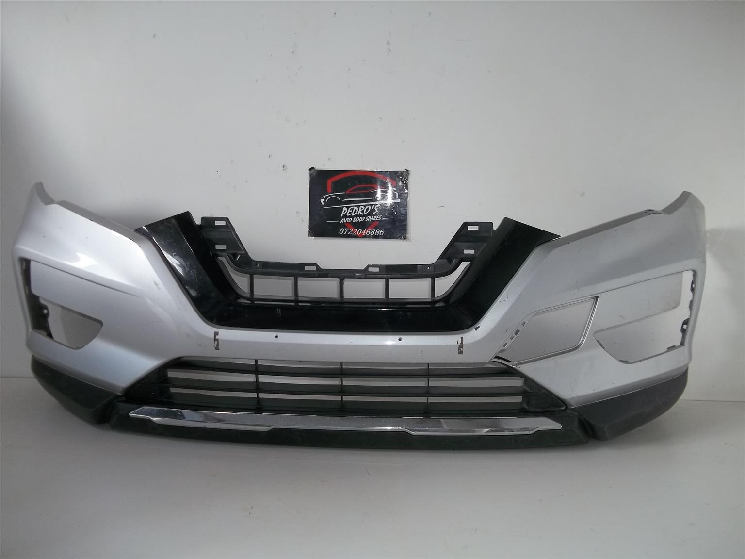 Nissan X-Trail front bumper - Private Seller Nissan X-Trail front bumper - Private Seller