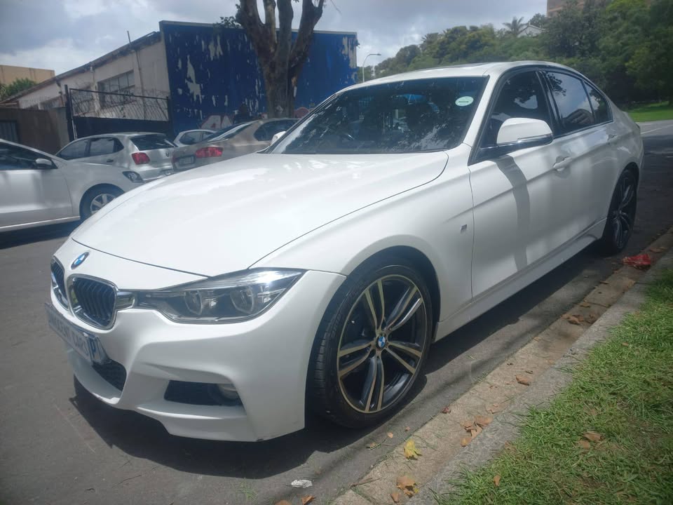 2016 BMW 320i M-SPORT PETROL Automatic, White Color, Mileage 152000kms SUNROOF Leath