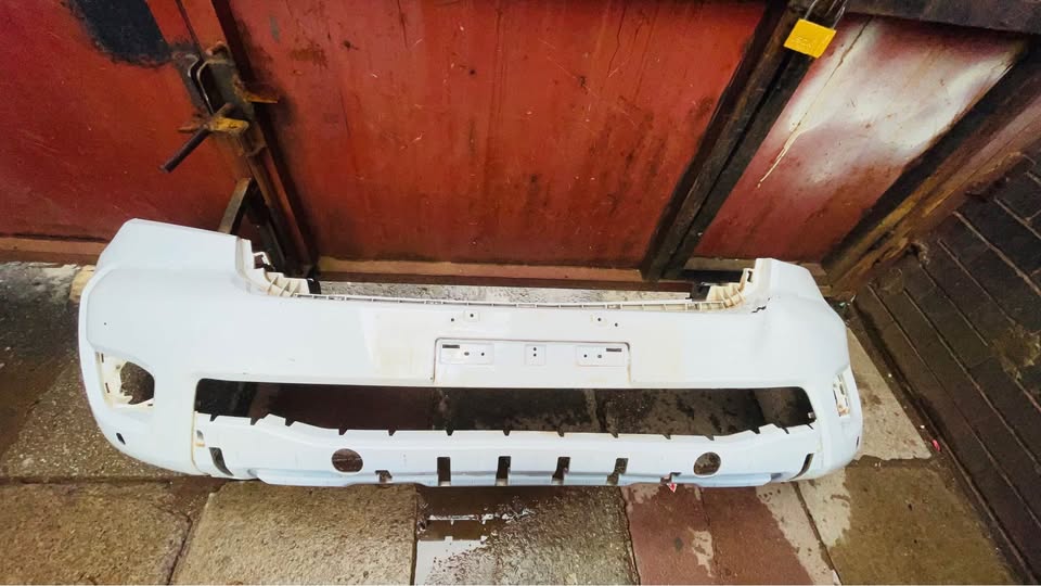 Ford Ranger T8 Wildtrack thunder bumper - Private Seller Ford Ranger T8 Wildtrack thunder bumper - Private Seller