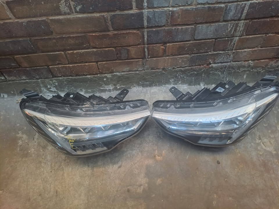 2021 - 2024 Haval Jolion FULL LED HEADLIGHT PAIR - Private Seller 2021 - 2024 Haval Jolion FULL LED HEADLIGHT PAIR - Private Seller