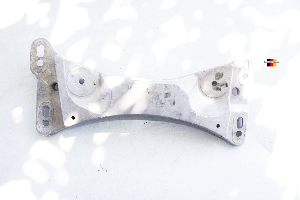 2002 BMW E46 E85 E86 (M47 M47N M54 M57 M57N N52 S54 ENGINE) GEARBOX MOUNT OEM:6760531 - Private Seller