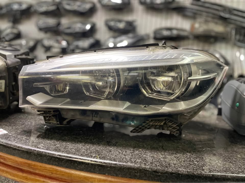 BMW F15 F16 X5 X6 headlights