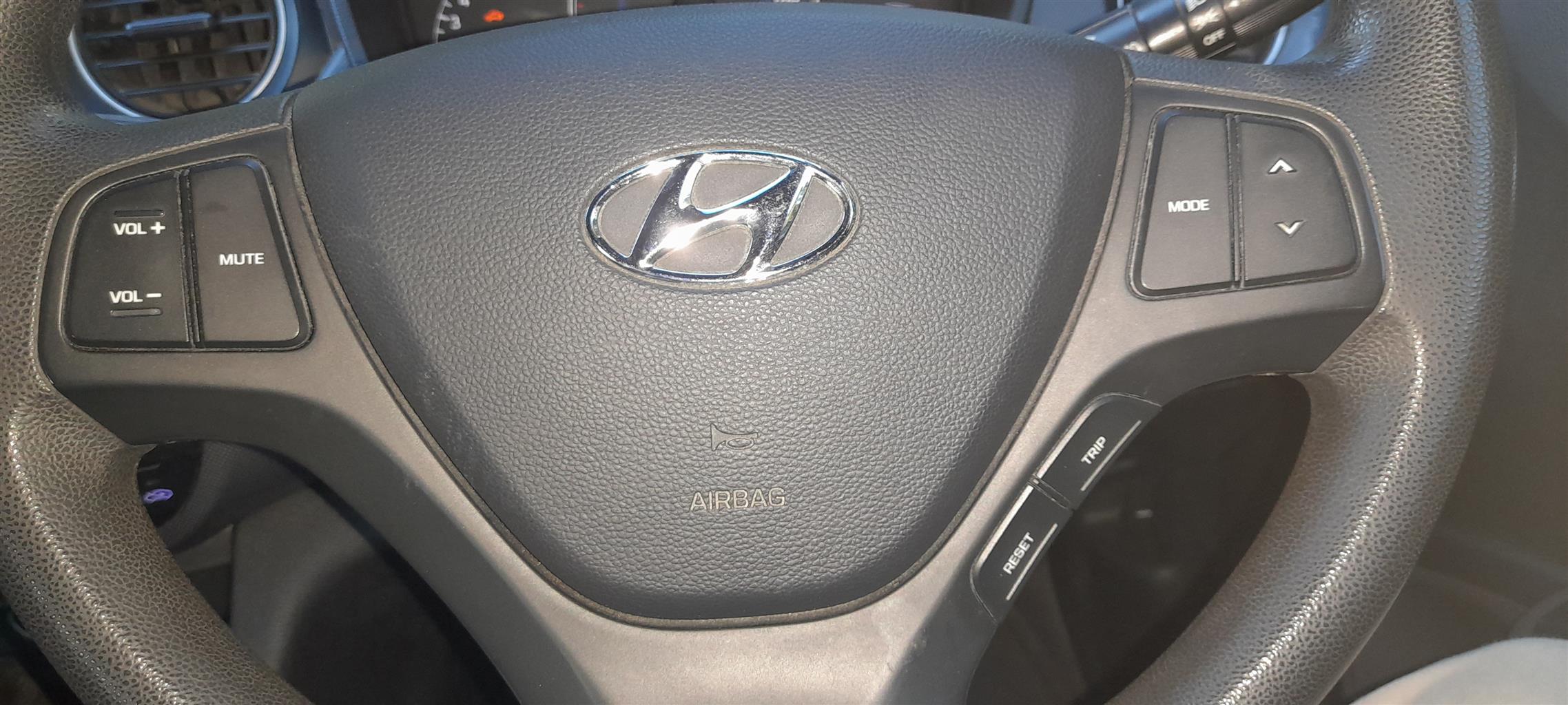 2015 HYUNDAI I10 1.2 AUTOMATIC GRAND . FULL HOUSE. GOOD CONDITION'