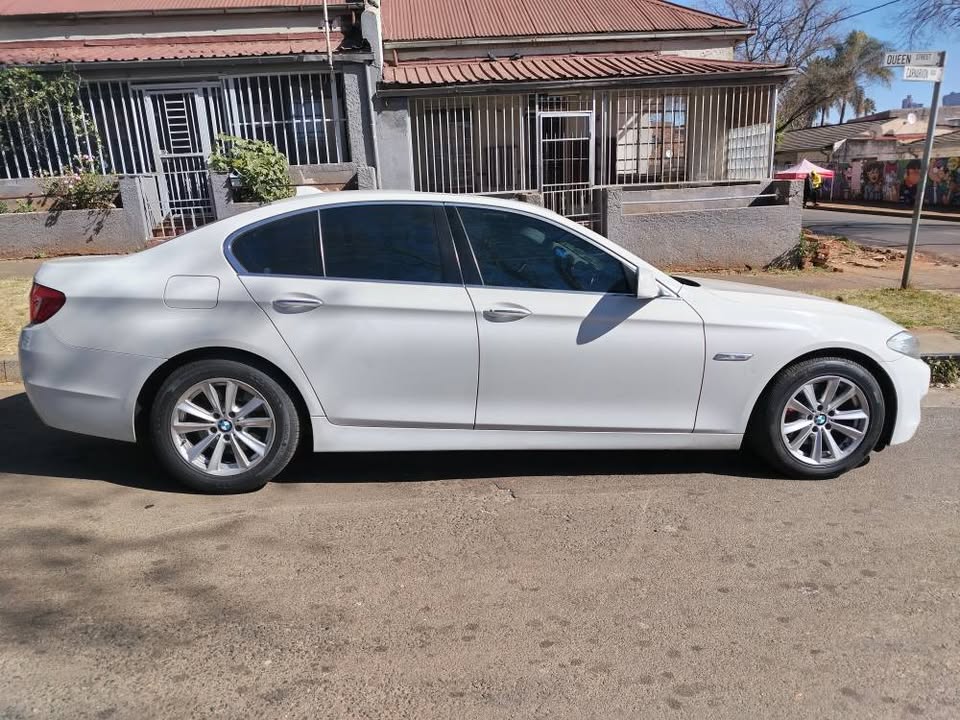 2011 BMW  520d  f10 sedan Automatic