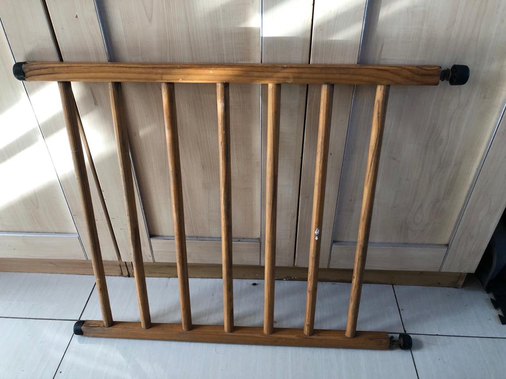 fixed baby gate