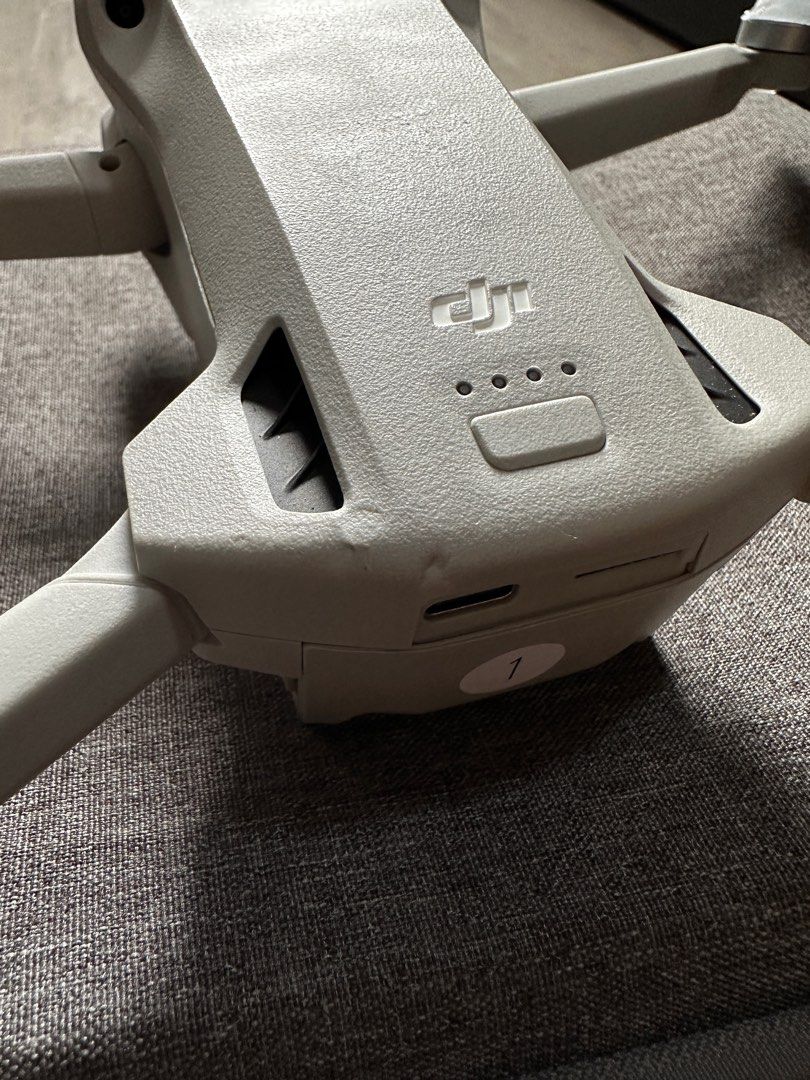 Preowned DJI mini 3 pro flymore