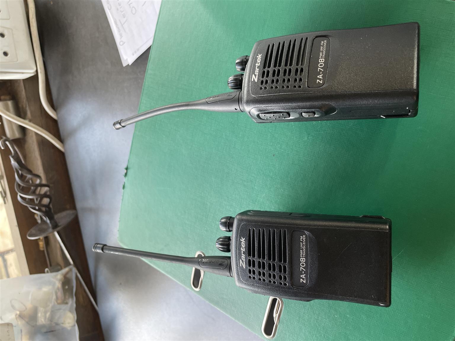 Zartek two way radios ZA 708 set of two with chargers and car suction