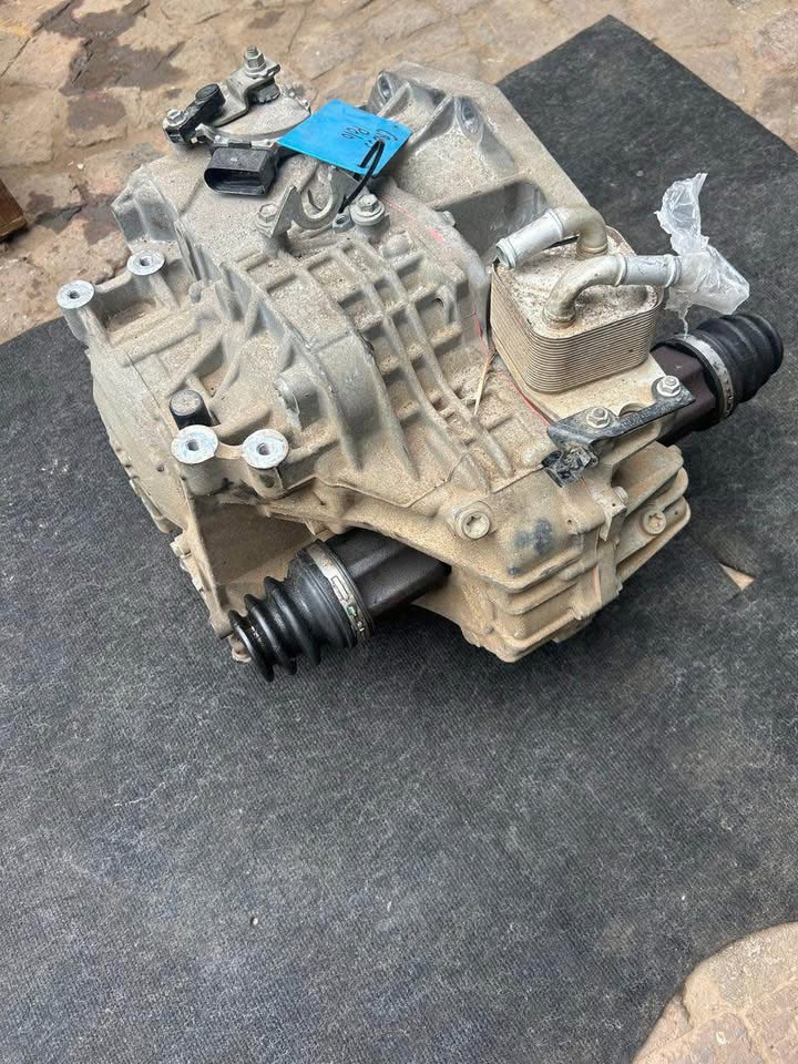 VW Cross Polo BTS 1.6 Automatic Geabox For Sale Call or Whatsapp