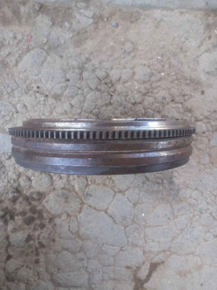 AUDI ADR/APT DUAL MASS FLYWHEEL IN EXCELLENT CONDITION - Private Seller