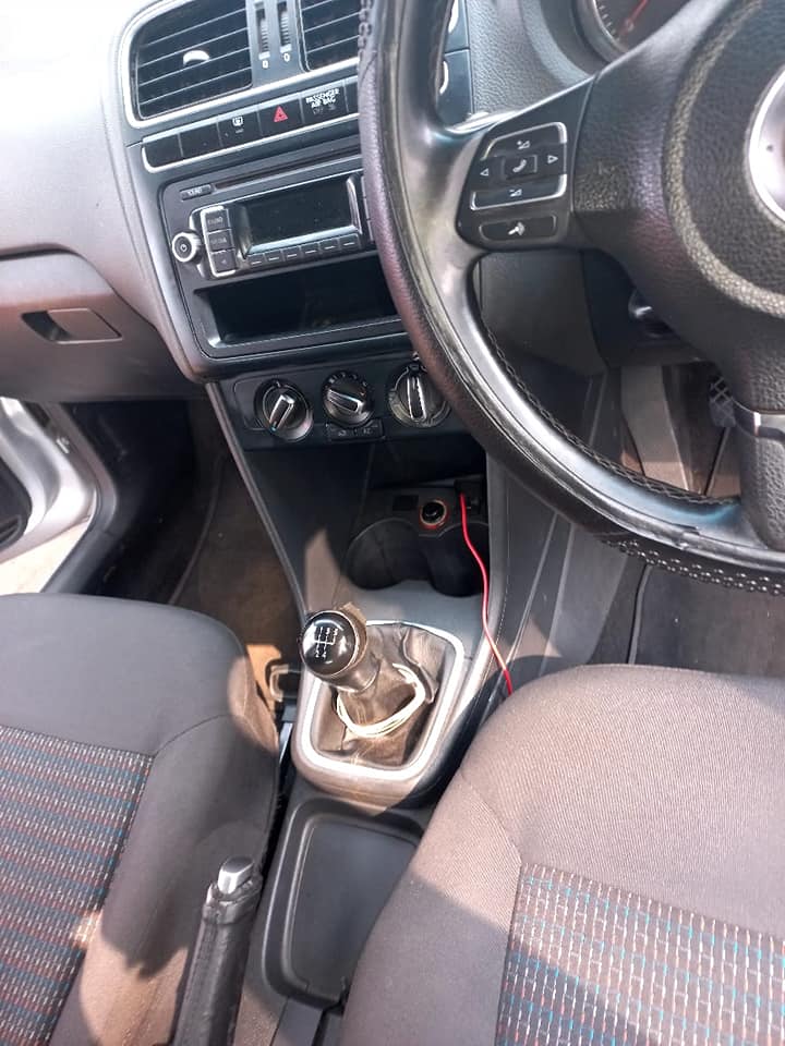 2013 VW POLO6 1.6 comfortline manual silver color 86000km