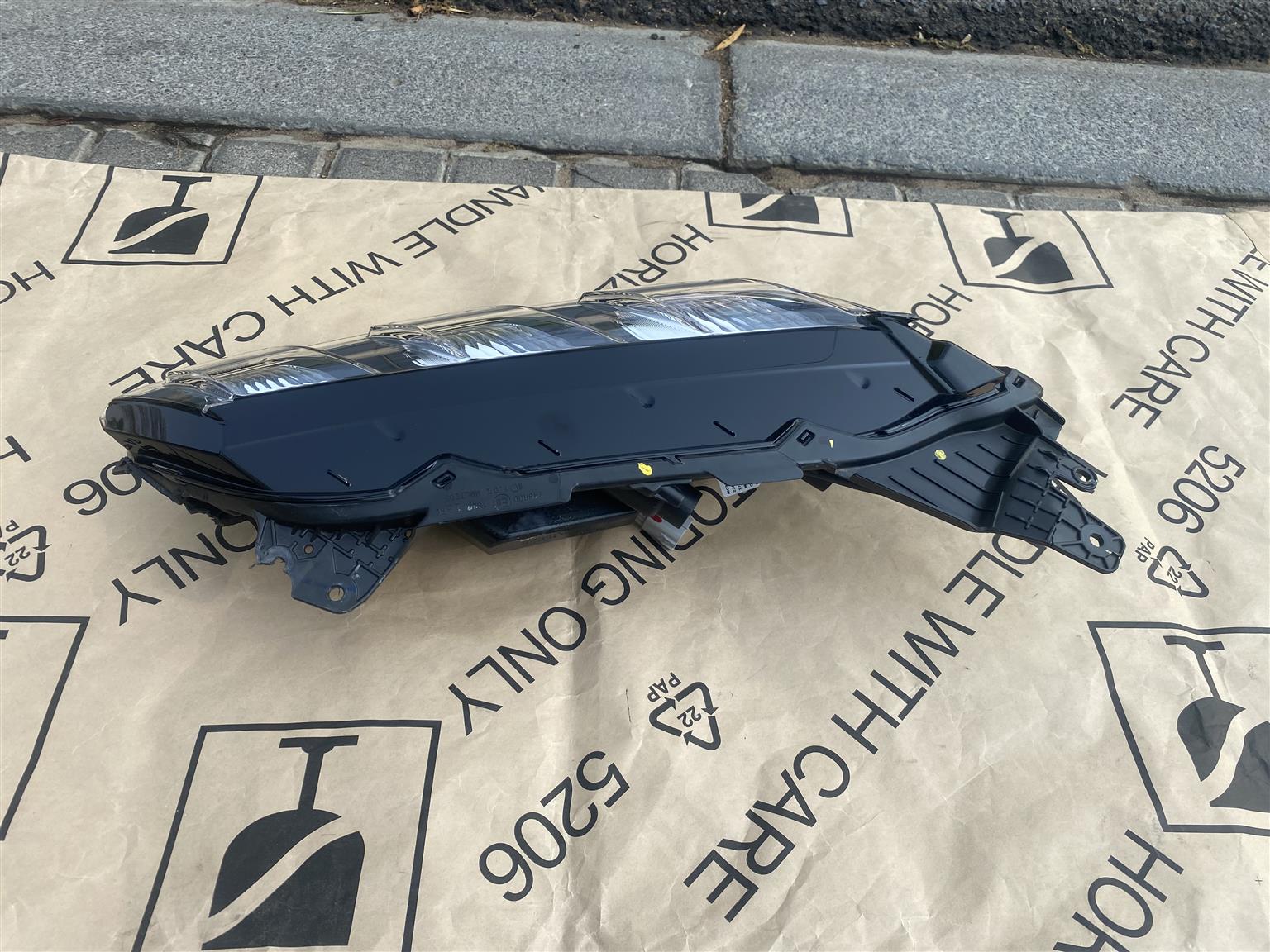 2024 SUZUKI GRAND VITARA LED HEADLIGHT RIGHT SIDE FOR SALE - Private Seller 2024 SUZUKI GRAND VITARA LED HEADLIGHT RIGHT SIDE FOR SALE - Private Seller