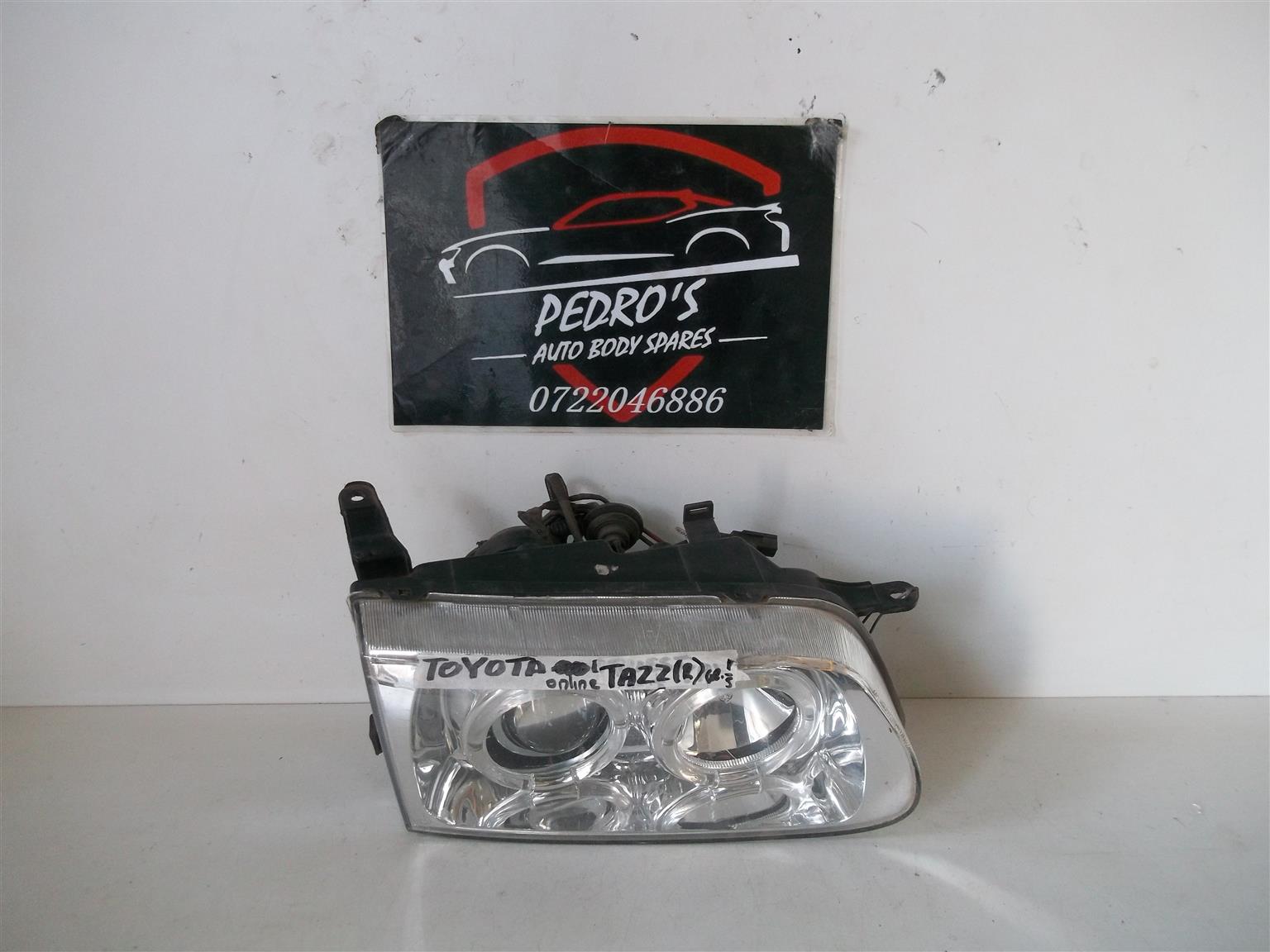 Toyota Tazz '00-'07 right headlight - Private Seller Toyota Tazz '00-'07 right headlight - Private Seller